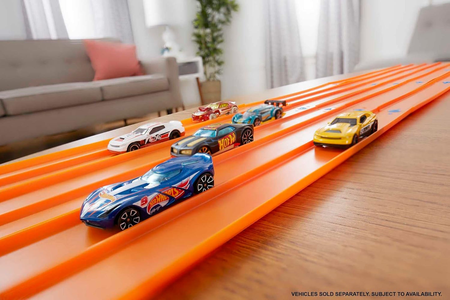 Pacote com 36 carrinhos Hot Wheels, conjunto com vários veículos Hot Wheels modernos e clássicos em escala 1:64 para brincar ou exibir, presente para entusiastas de carros, colecionadores e crianças a partir de 3 anos, GWN98