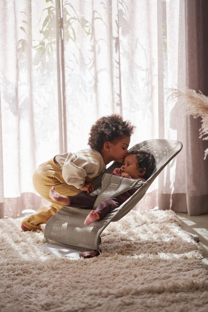 BabyBjörn Bouncer Bliss, malha, cinza bege