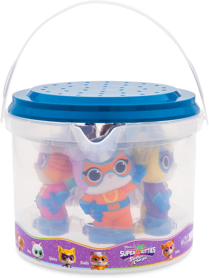 Disney Conjunto de brinquedos para banho SuperKitties da Store, oficial, 5 peças, incluindo Bitsy, Ginny, Sparks, Buddy e Mr. Puppypaws, balde com tampa escorredora, para banho, piscina infantil e brinquedo de jardim, a partir de 6 meses