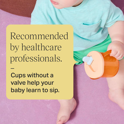 Tommee Tippee Copo de transição First Cup, 190ml, anti-vazamento para bebês a partir de 4 meses, com bico retrátil de fluxo livre e alças fáceis de segurar, laranja, azul e verde, pacote com 3 unidades.