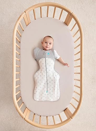 Love To Dream Manta de Transição Swaddle Up, Tamanho Médio (6-8,5 kg), Cor North Star Branca, Ajuste Perfeito, Abas Removíveis com Zíper, 1,5 Tog, Adequada para Temperaturas Amenas (18-22°C), Lavável à Máquina e Dupla Face