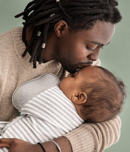 Love To Dream™ Saco de Transição Swaddle UP™, Grande (8,5–11 kg) – Cinza | Ajuste perfeito com abas removíveis | 1.0 Tog | Ideal para primavera e verão (20–24 °C) | Algodão elástico lavável à máquina e zíper duplo