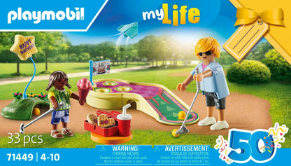 Playmobil 71449 Minha Vida: Minigolfe, uma tacada após a outra em direção ao gol, incluindo tacos de golfe, bolas e sorvetes, dramatização divertida e imaginativa, conjuntos de jogos artísticos adequados para crianças a partir de 4 anos