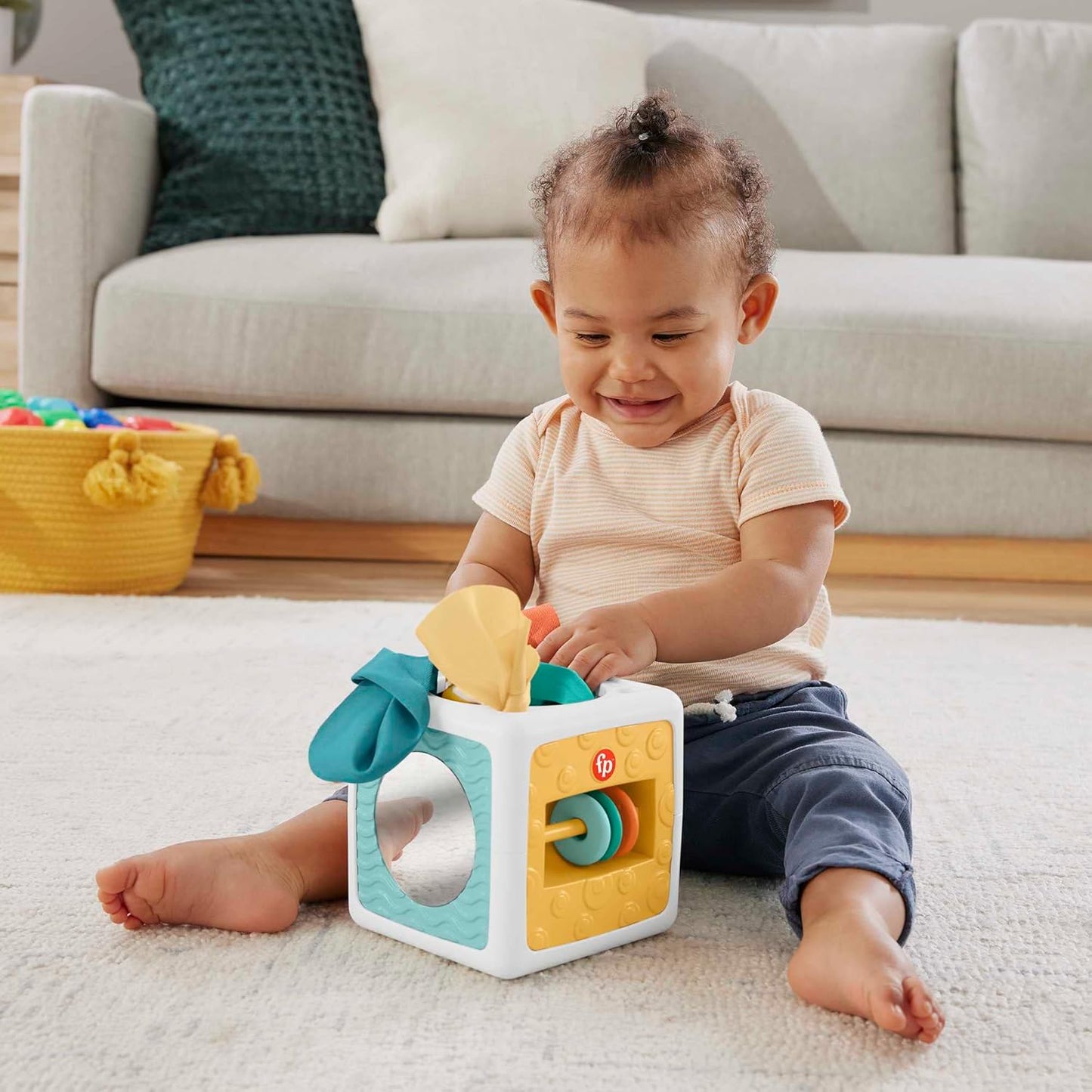 Caixa de Lenços de Papel de Brinquedo Sensorial para Bebês Recém-Nascidos da Fisher-Price, Brinquedo com Textura Amassada para Bebês em Tempo de Barriga para Baixo, Cubo de Atividades Divertido com Lenços de Papel