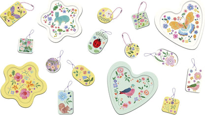 Janod - 16 Objetos para Fazer em Gesso - 12 chaveiros + 4 tigelas de decoração - Kit de Moldagem - Faça Você Mesmo - Kit de Lazer Criativo Infantil - Motricidade fina e concentração - A partir de 7 anos - J09162