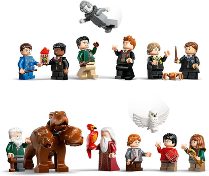 LEGO Harry Potter Castelo de Hogwarts: A Torre Principal - Brinquedo de Castelo Interativo com Chave Modular Voadora e Salas de Xadrez Bruxa, além de 12 Minifiguras - Presente para meninos, meninas e fãs adultos com mais de 10 anos 76454