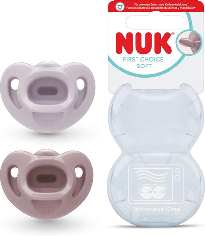 NUK Chupetas First Choice Soft | 0-6 Meses | Chupetas Ortodônticas de Silicone 100% Supermacio | 95% de Aceitação pelos Bebês** | Roxa e Vermelha | Embalagem com 2 Unidades