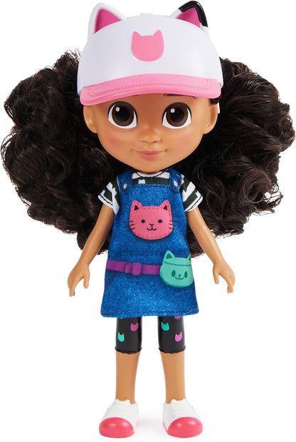 Gabby's Dollhouse, Boneca Gabby Girl Holiday de 20 cm com orelhas de gato e chapéu removíveis, adequada para crianças a partir de 3 anos.