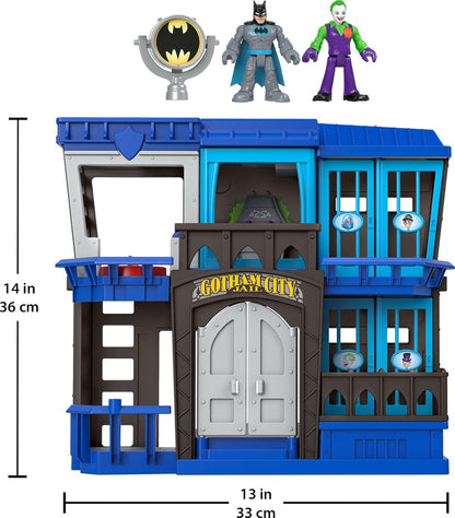 Fisher-Price Imaginext DC Super Friends Batman Gotham City Jail Recharged Playset para crianças em idade pré-escolar a partir de 3 anos, HHP81