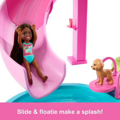 Barbie Piscina dos Sonhos da com 6 áreas de brincadeira, incluindo escorregador e banheira de hidromassagem, além de mais de 20 acessórios como bichinhos de estimação, boias e muito mais, JKG83