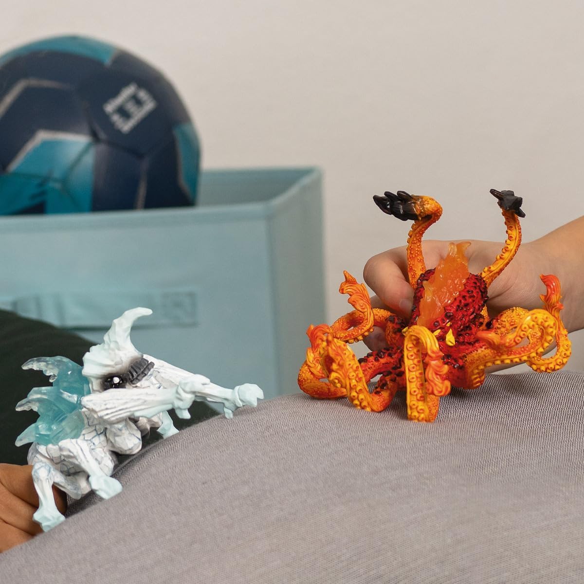 Schleich 70826 Ice Bug vs. Fire Kraken, a partir de 7 anos ELDRADOR CR