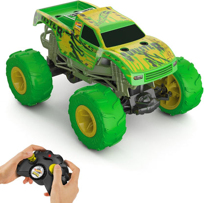 Hot Wheels Monster Trucks Gunkster RC Truck em escala 1:15, brilha no escuro, pneus Terrain Action com capacidade off-road, HTP15