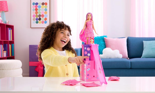 Barbie Rise & Surprise: Boneca e Acessórios, Série Aniversário do Pet com 12 Surpresas, Incluindo Atividade Deslizante e de Mudança de Cor (Modelos Podem Variar), JKF66