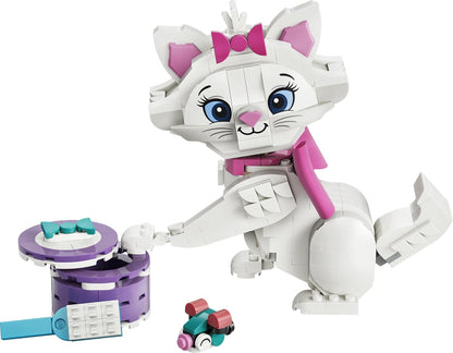 LEGO|Disney Os Aristogatos Adorável Marie - Figura de Gatinha de Brinquedo com Acessórios, incluindo um Laço de Tecido - Decoração DIY para Quarto - Presente Nostálgico para Meninas e Fãs a partir de 7 Anos - 43286