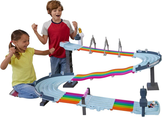 Pista Hot Wheels Mario Kart Rainbow Road Raceway de 2,4 metros com luzes e sons e 2 veículos em escala 1:64, brinquedo ideal para crianças a partir de 4 anos, GXX41