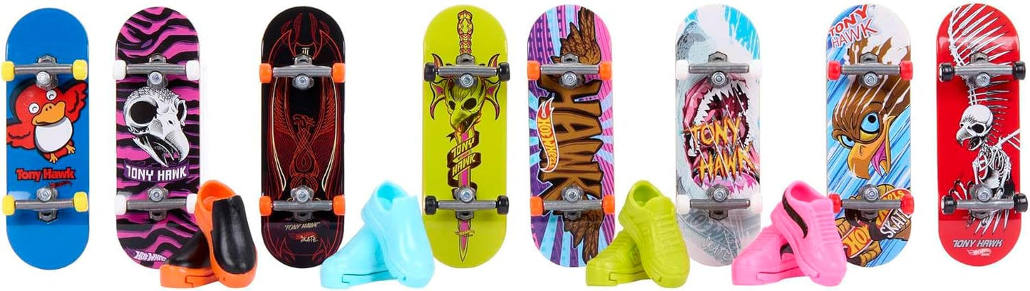 Hot Wheels Skate, 8 skates de dedo totalmente montados com tema Tony Hawk e 4 pares de tênis de skate, 1 conjunto exclusivo, pacote com 8 unidades, HMY19