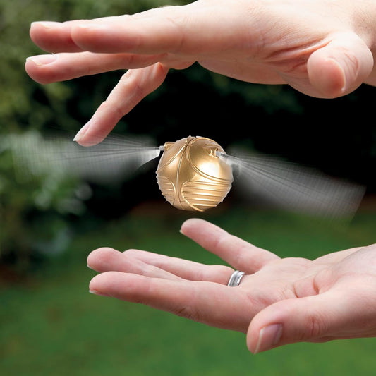 WOW! STUFF Pomo de Ouro Voador Misterioso | Parece Levitar Magicamente | Presentes, Colecionáveis e Brinquedos Oficiais de Harry Potter do Mundo Mágico, Dourado, 19,5 x 3,8 x 3,8 cm