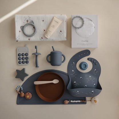 Mushie Brinquedo de apertar | Brinquedo sensorial antiestresse com bolhas | A partir de 10 meses | Brinquedo para aliviar o estresse | 100% silicone de qualidade alimentar e plástico ABS | Design de telefone (Tradewinds)