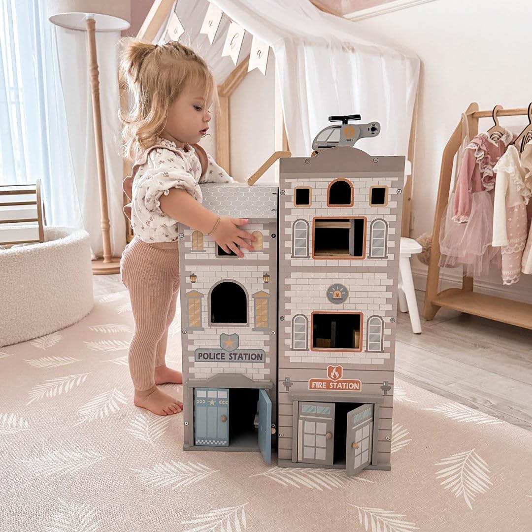 Mamabrum: Conjunto de brinquedo de madeira Estação de Bombeiros e Polícia, para crianças a partir de 3 anos - Brinquedo de faz de conta com veículos e acessórios - Compatível com figuras de ação.