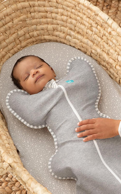 Love To Dream™ Swaddle UP™, Tamanho Pequeno (3,5-6 kg) - Cinza, Ajuste Perfeito, Favorece uma Rotina de Sono Saudável, 1.0 Tog - Ideal para Temperaturas de 20-24°C, Algodão Lavável à Máquina e Zíper Duplo para Facilitar a Troca de Fraldas