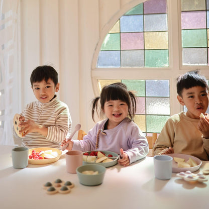 Mushie Colheres de alimentação Baby | Colheres de silicone sem BPA, pacote com 2 | Utensílios duráveis para bebês e crianças pequenas, próprios para lava-louças | Cor marfim