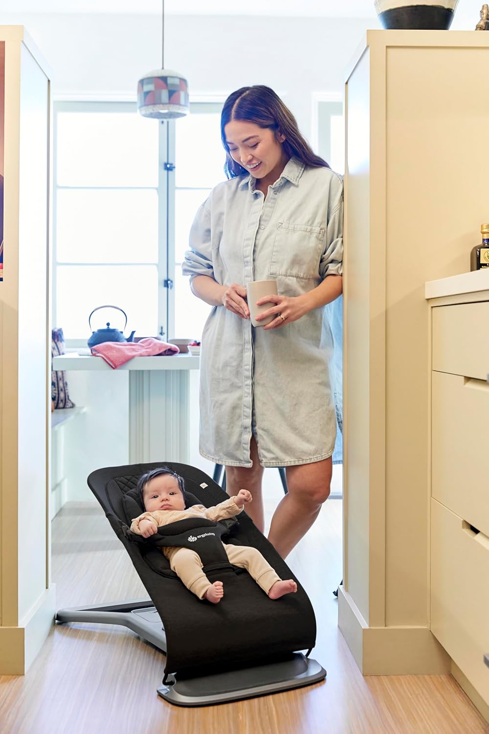 Ergobaby 3 em 1 Evolve Bouncer, espreguiçadeira ergonômica para bebês desde o nascimento até a criança, balanço para bebês com inserção para recém-nascidos (2,5 kg - 13,2 kg), Onyx Black