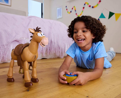 Mattel Disney e Pixar Toy Story 5 – Cavalo Bullseye de Controle Remoto "Giddy-Up" | Brinquedo em escala de 12 polegadas com sons e suporte para boneco (vendido separadamente), JKV52