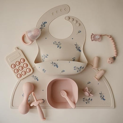 Mushie Babador de Silicone Baby | Babadores Impermeáveis com Ajuste Perfeito | Babadores Fáceis de Limpar para Alimentação do Bebê | 4 Tamanhos Ajustáveis com Bolsos Frontais Fundos | 100% Livre de BPA e Ftalatos