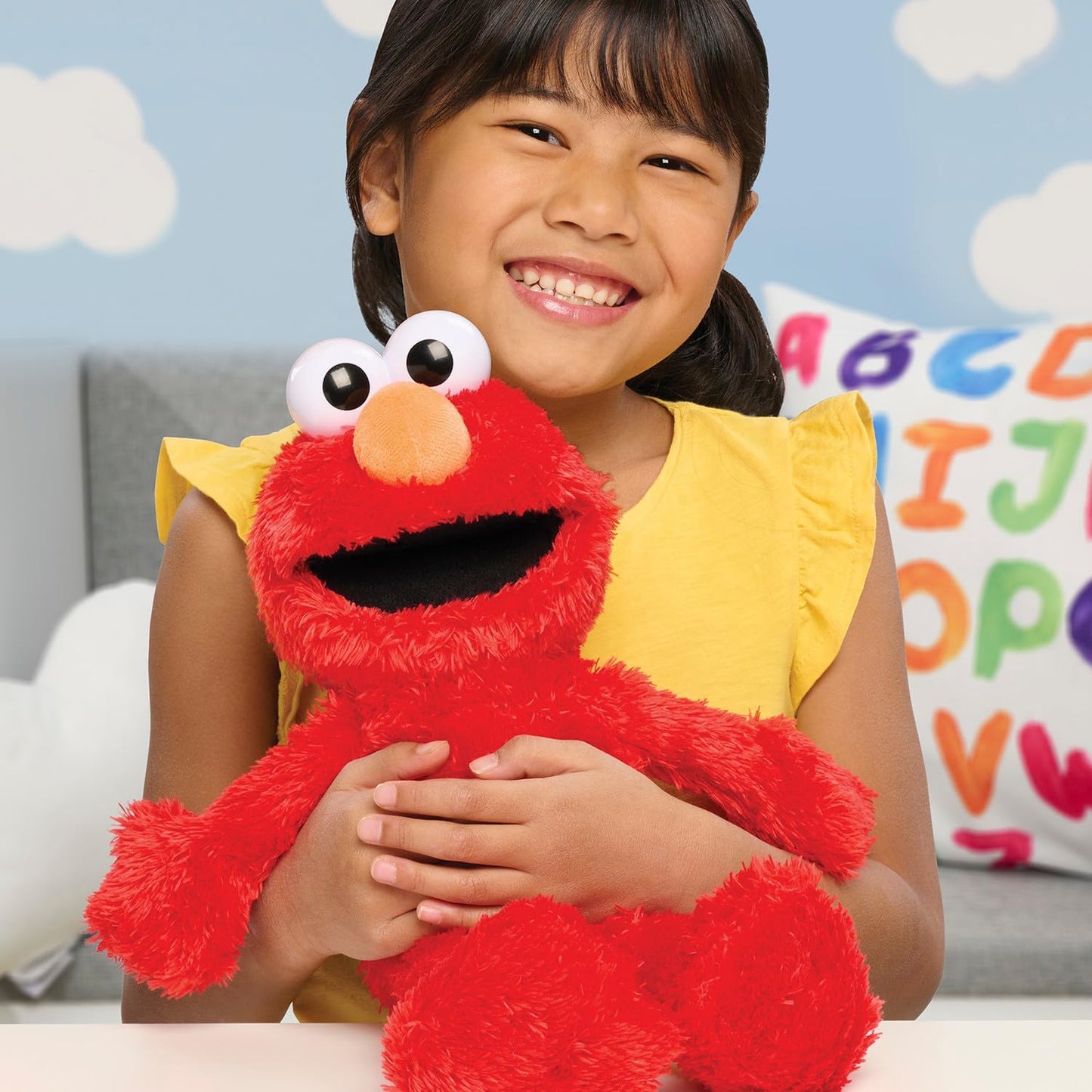 Sesame Street Pelúcia Elmo que Faz Cócegas – Boneco interativo de 34 cm que ri, dá risadinhas e se mexe – Macio e abraçável – Para crianças a partir de 18 meses
