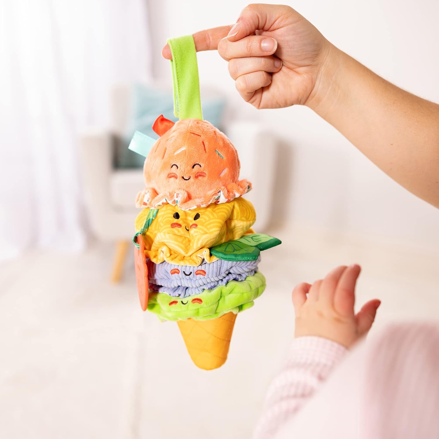 Melissa & Doug Brinquedo infantil Ice Cream Take-Along com som e vibra