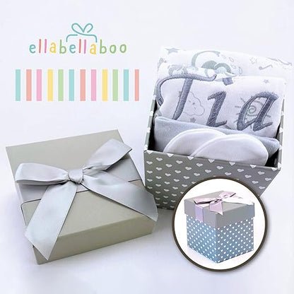 ellabellaboo Presentes personalizados para bebês da – A pequena caixa de presente contém 1 babador personalizado. Outras roupas essenciais para bebês incluem um body, um chapéu e luvas anti-arranhões.