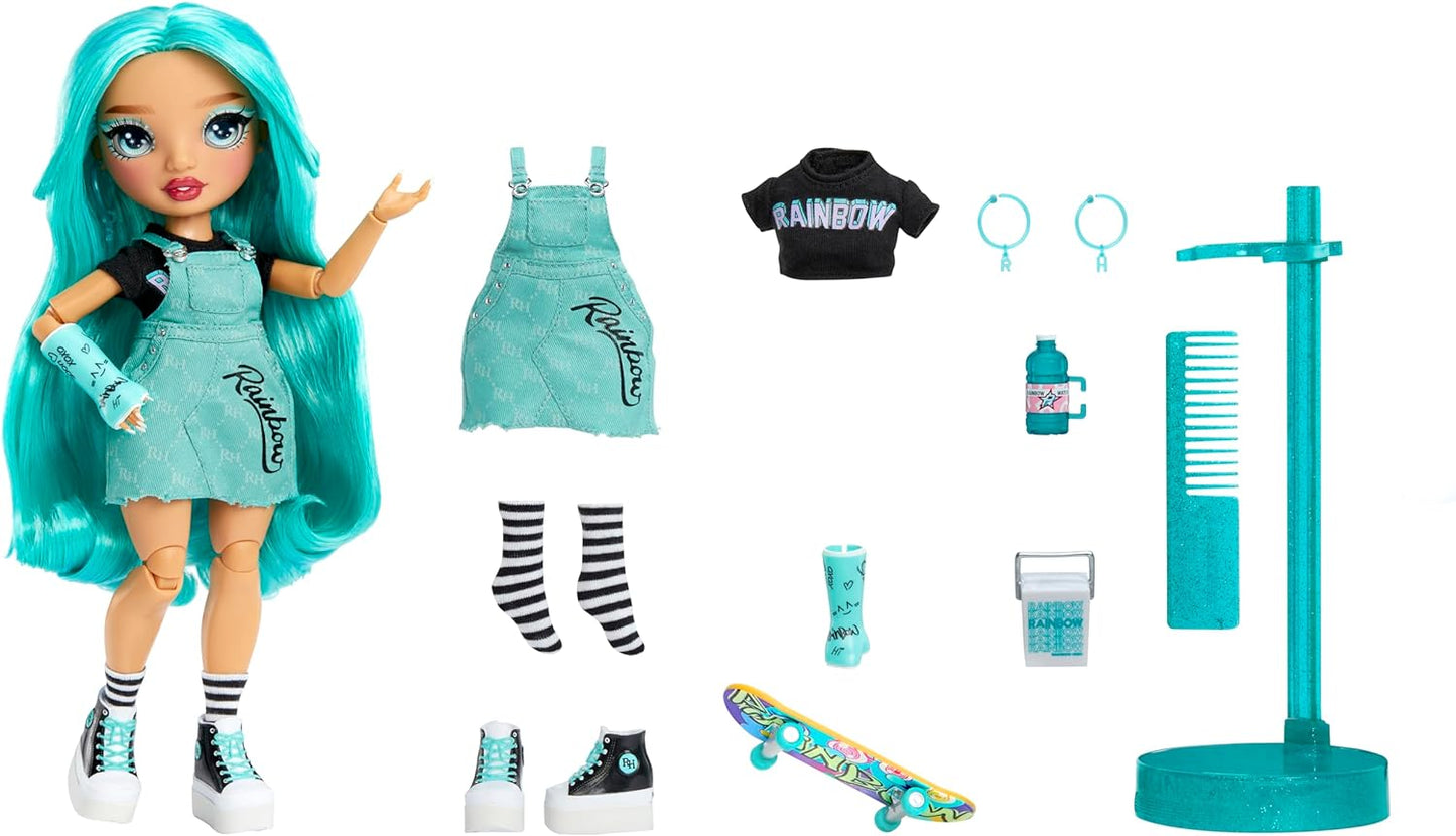 Rainbow High Boneca da moda - Blu Brooks - Boneca azul com roupa da moda - Boneca usando gesso e mais de 10 acessórios coloridos para brincar - Ótimo para crianças de 4 a 12 anos e colecionadores
