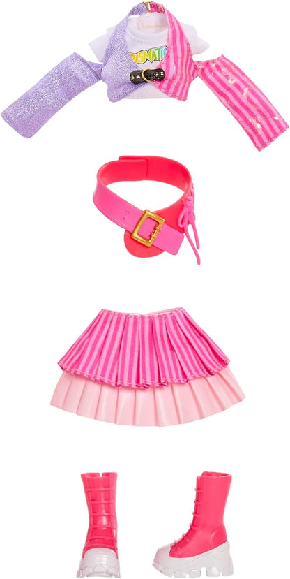Rainbow High Junior High Rock Band - Bella, Rosa - Boneca Fashion de 23cm com Baixo, Personalizável com Adesivos, Articulada, Brinquedo Fofo para Crianças a partir de 4 Anos