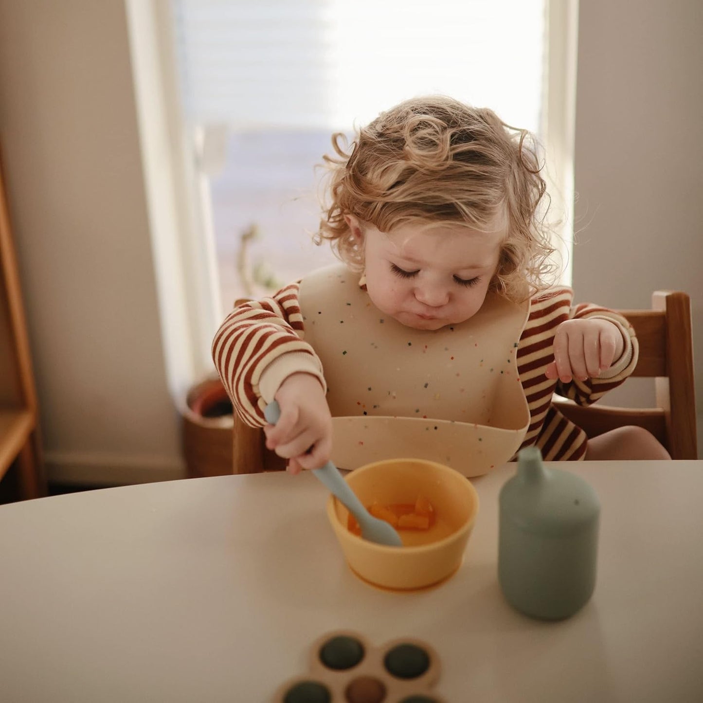 Mushie Colheres de alimentação Baby | Colheres de silicone sem BPA, pacote com 2 | Utensílios duráveis para bebês e crianças, próprios para lava-louças | Azul Cambridge