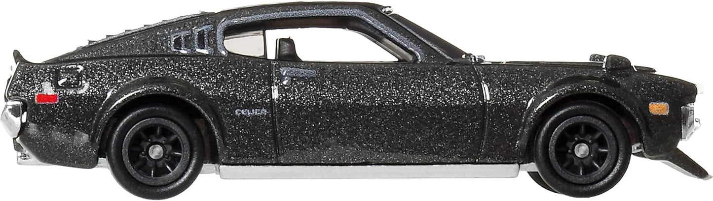 Hot Wheels 1977 Toyota Celica (RA28) Car Culture Vehicle, Miniatura Premium em Escala 1:64 com Pneus Real Riders e Carroceria e Chassi em Metal, JKD98