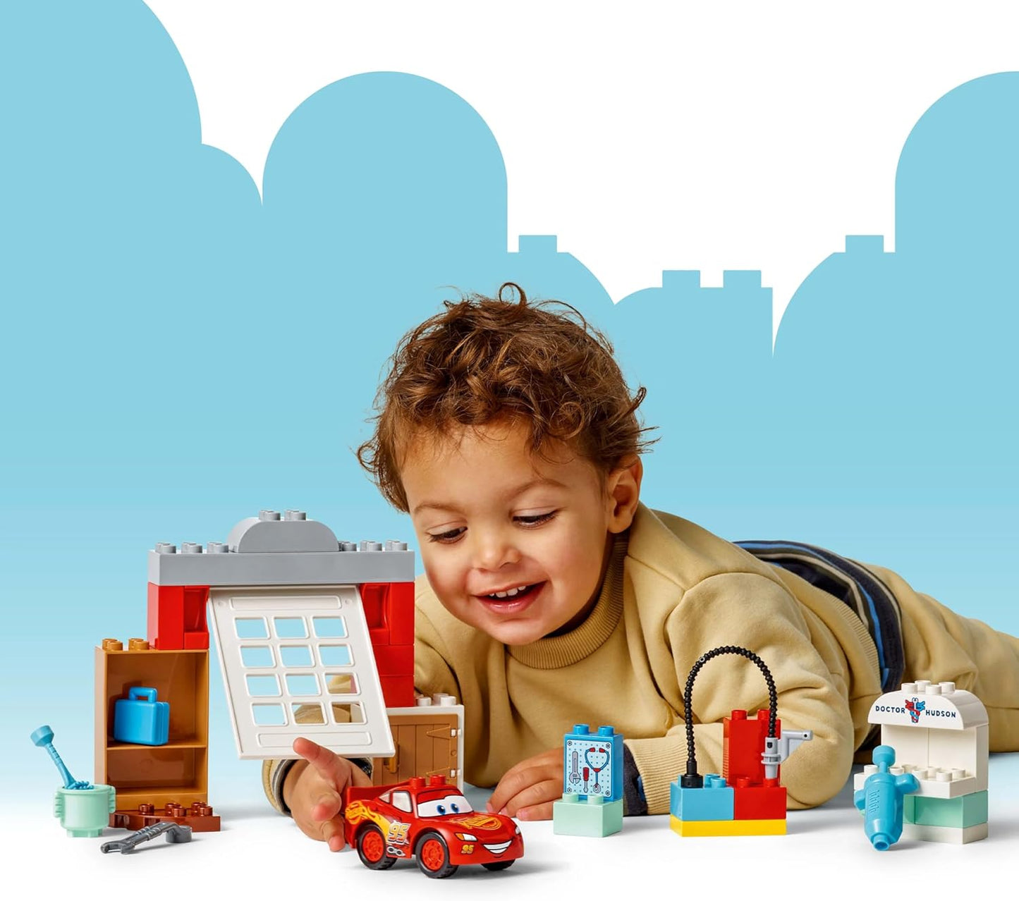 LEGO DUPLO│Disney e Pixar A Visita de McQueen à Garagem do Doutor - inclui um Carro de Corrida para Crianças, Ferramentas e Acessórios para Lavagem de Carro - Presente para Meninos e Meninas a partir de 2 Anos - 10456
