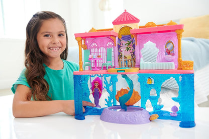 Mattel Castelo Terra e Mar da Ariel (Disney Princess) da – Inclui boneca Ariel com cabelo ruivo e cauda de sereia que muda de cor, peixinho Linguado, piscina e 10 acessórios; brinquedo para crianças a partir de 3 anos (Playset HLW95)