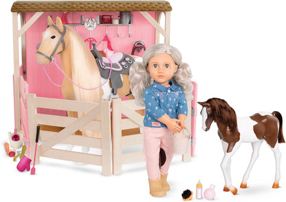 A Nossa Geração – Acessórios para Bonecas de 18 Polegadas – Estábulo para Cavalos – Conjunto de Brinquedos para Celeiros – Brinquedos para Cavalos – 3+ Anos – Sela – Estábulos para Cavalos