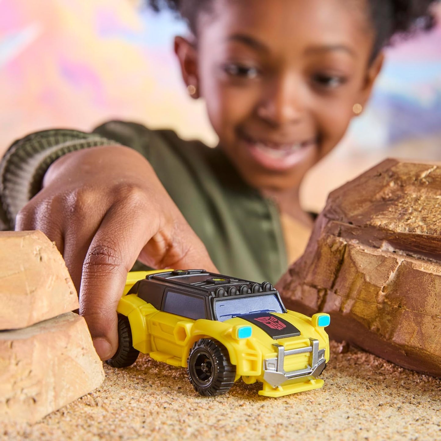 Transformers CYBERWORLD Cyber Changers Bumblebee Figura de Acção