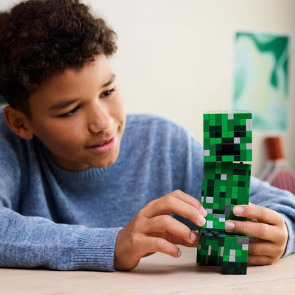 LEGO Minecraft The Creeper Toy - Figura de monstro articulada com compartimento oculto, porco e elemento TNT - Conjunto de construção para meninos, meninas e fãs de jogos a partir de 10 anos - 21276