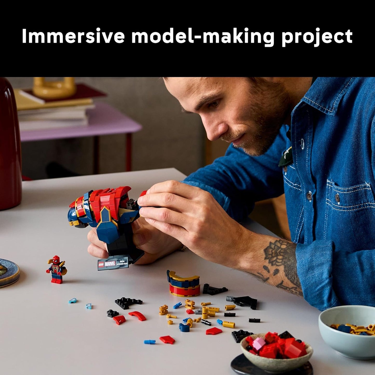 LEGO Marvel Busto do Homem-Aranha de Ferro - Conjunto de Montagem para Exibição para Adultos, incluindo 2 Braços Articulados, Cabeça Giratória e Minifigura de Super-Herói - Presente Colecionável dos Vingadores para Fãs - 76326