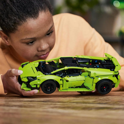 LEGO Kit de modelo de carro de brinquedo Technic Lamborghini Huracán Tecnica, conjunto de construção de carro de corrida para crianças, meninos, meninas e fãs de esportes motorizados com mais de 9 anos, ideia de presente colecionável 42161