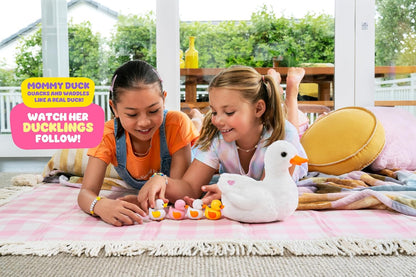 Pets Alive Mommy Duck & Baby Surprise da ZURU Nurturing Play Brinquedo interativo para meninas com chocagem surpresa.