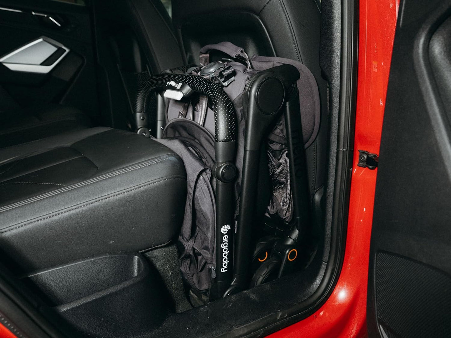 Ergobaby Carrinho de Bebê Metro3 com Função de Reclinação, Ideal para Bebês de 0 a 4 Anos (do Nascimento até 22kg), Dobrável e Compatível com Bebê Conforto, Alça Ajustável em Altura, Assento Ergonômico, Preto Ônix