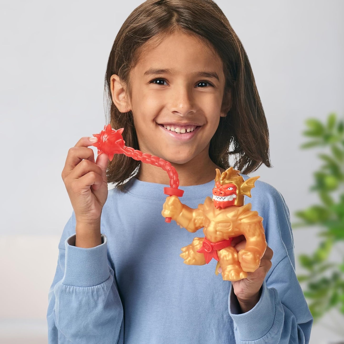 Heróis de Goo Jit Zu Stretch Strikers Deluxe Hero Pack Blazagon, Figura de Ação Elástica com Mais de 20 Sons de Batalha Incríveis