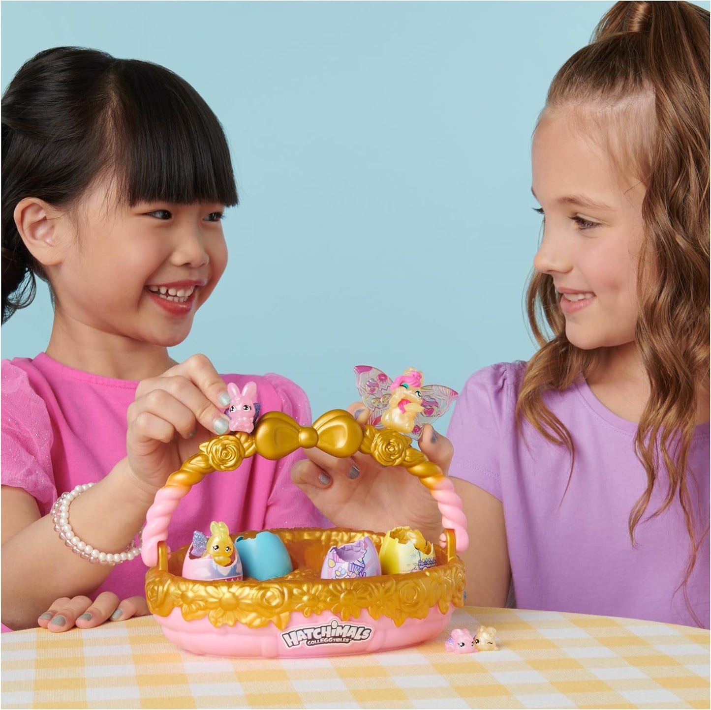 HATCHIMALS CollEGGtibles, Bunny Family Spring Basket (dourado/rosa) com 6 personagens, edição 2023, Spring Toy, brinquedos infantis para meninas a partir de 5 anos