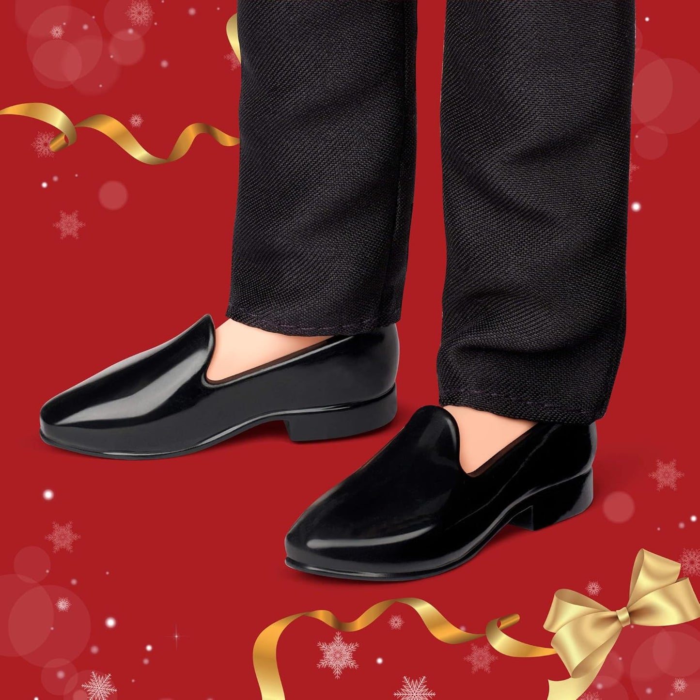 Barbie Signature 2025 Ken Loiro de Natal, Boneco Colecionável Fashion, Vestindo Terno Completo com Jaqueta Dourada, em Embalagem Exibível com Suporte para Boneco, JGK55