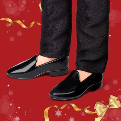 Barbie Signature 2025 Ken Loiro de Natal, Boneco Colecionável Fashion, Vestindo Terno Completo com Jaqueta Dourada, em Embalagem Exibível com Suporte para Boneco, JGK55