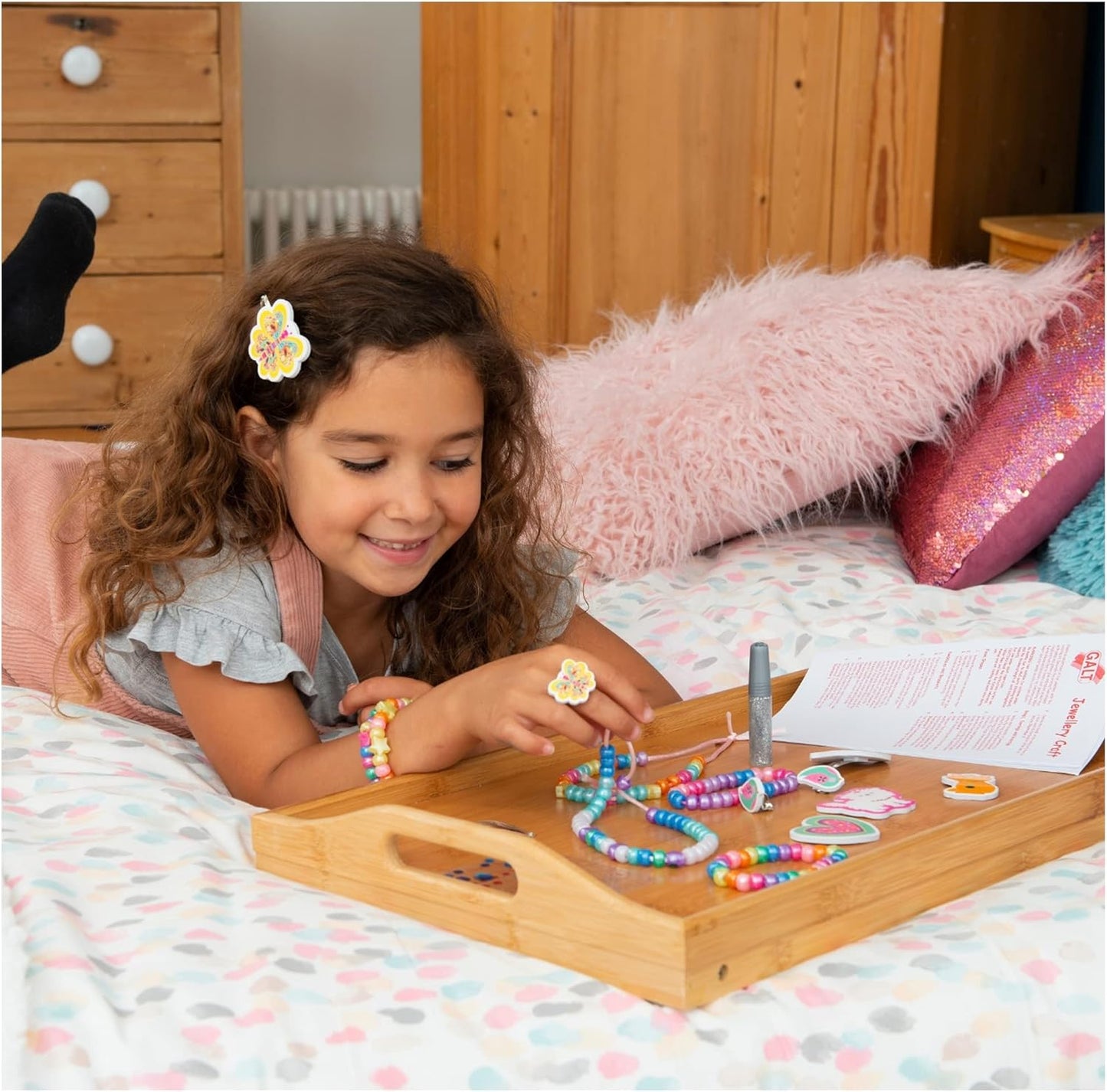 Galt Toys, caixa de joias brilhantes, kits de artesanato para crianças, a partir de 6 anos, kit de artesanato para joias Galt - estojos criativos, kit para fazer pulseiras e colares infantis - artes e artesanatos para crianças.