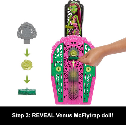 Monster High Boneca e acessórios Skulltimate Secrets, Garden Mysteries Venus McFlytrap com guarda-roupa revelador e mais de 19 surpresas para festa do chá, como roupas, HYT75